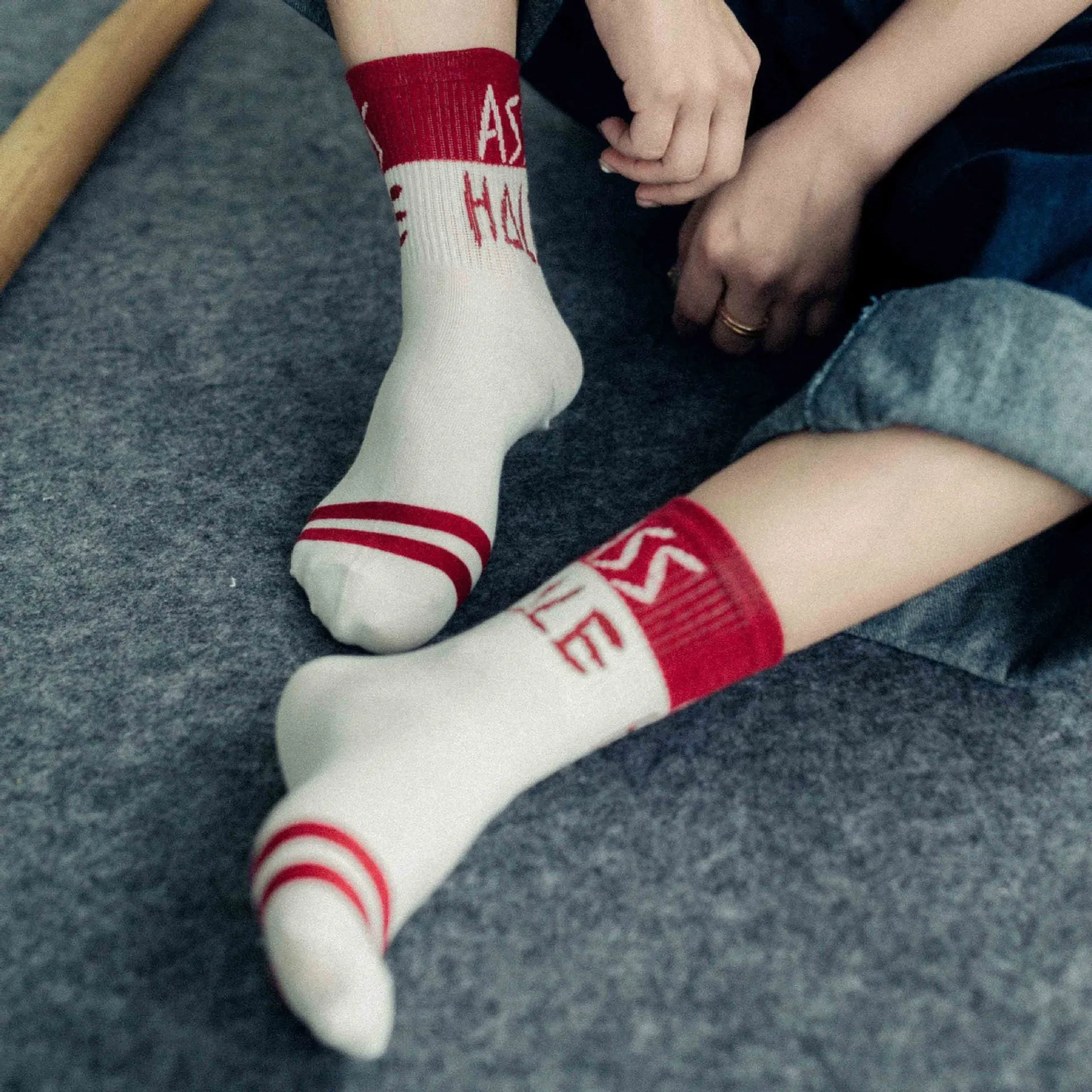 5-Pairs Unisex English Letter Street Fashion Cool Socks