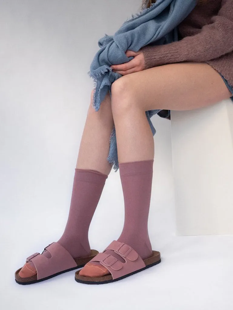 UN203 Mauve Socks